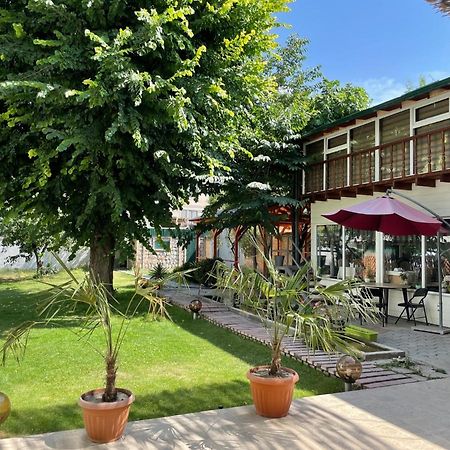 Eco House Hotel Ош Екстериор снимка