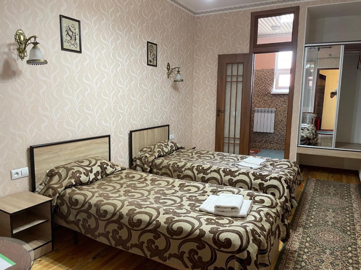 Eco House Hotel Ош Екстериор снимка