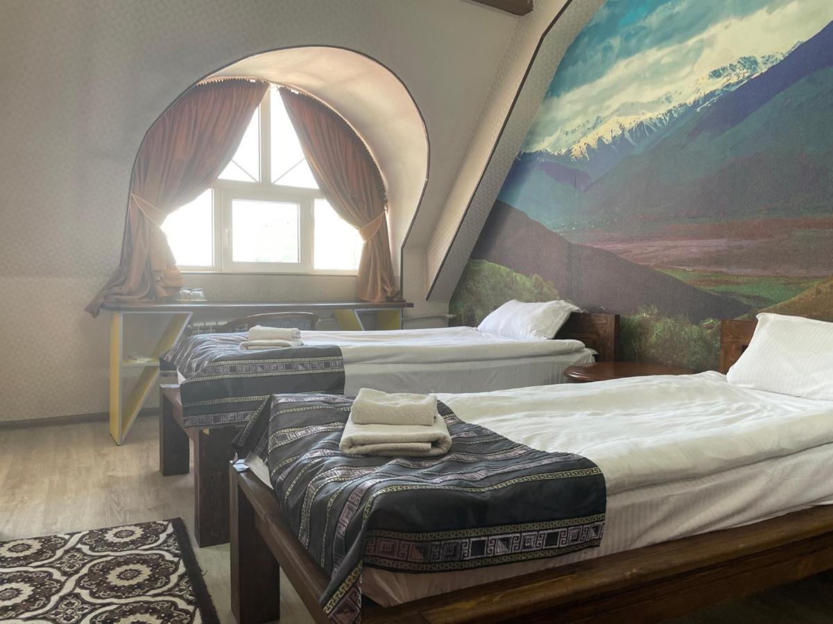 Eco House Hotel Ош Екстериор снимка
