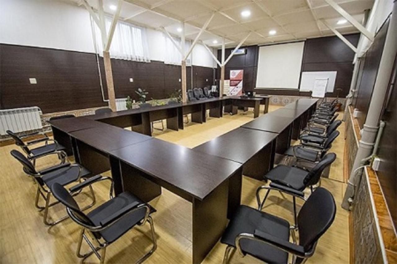 Eco House Hotel Ош Екстериор снимка