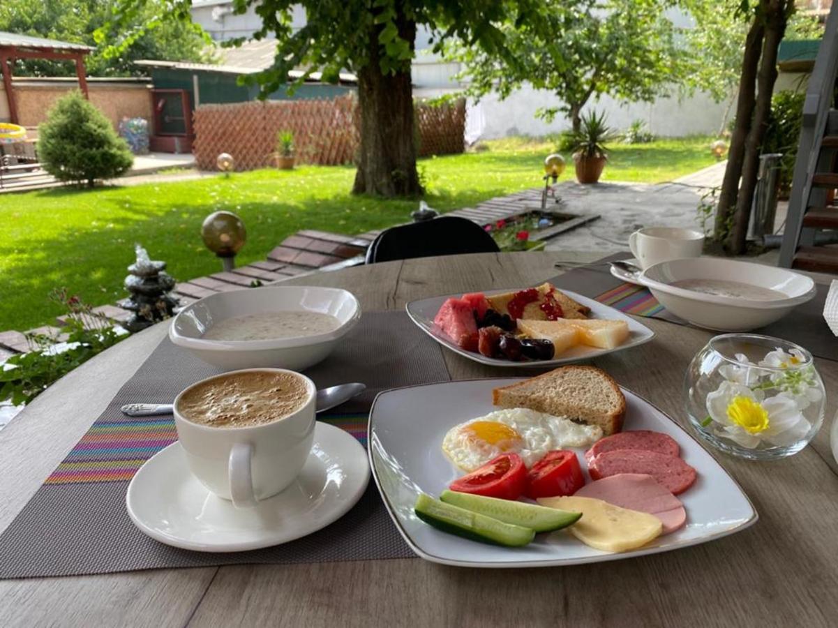 Eco House Hotel Ош Екстериор снимка